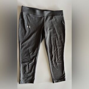 Under Armour women’s capri leggings Medium